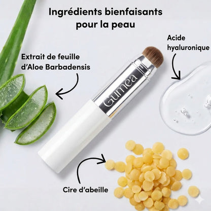 Stick fond de teint anti-âge, adaptatif au teint.